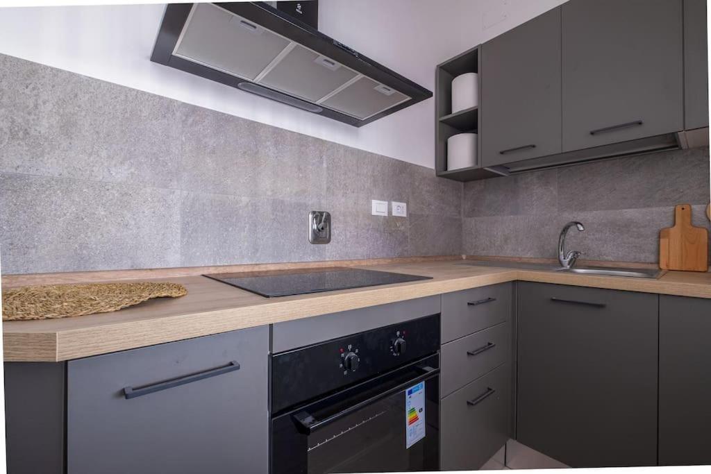 Appartement Affittichiari A *